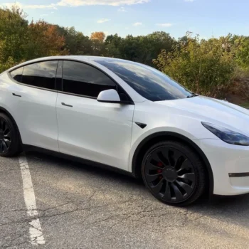 Discount Sales 4 Wheel Adult EV Cars New Energy Vehicles Tesla Model Y Electric Cars