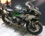 2022 Kawasakis H2-R Sports motorcycles