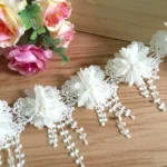 kf-HTB16dikOXXXXXXoaXXXq6xXFXXXS-1Yard-15Pcs-Flower-8CM-Ivory-White-3D-Chiffon-Rose-Lace-Trim-Flower-With-Pearl-Wedding-Dress