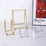 kf-S458ff32ac7e34e1ab139f7ad56defe57Z-1pc-Plate-Display-Stand-Picture-Easel-Metal-Plate-Stands-Holder-Display-Pictures-Frame-Photo-Decorative-Plate