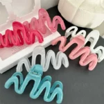 kf-Sc831dbb42c92489db3a7c634b8020f62y-Wave-Crab-Claw-Clips-Women-Korean-Plastic-Shark-Hair-Clips-Geometry-High-Ponytail-Barrette-Hairpin-Girl