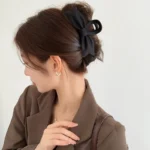 kf-Scfaa8e0b141f4043b9de6e287b9aaa79s-Large-Black-Hair-Clip-for-Women-Fashion-French-Elegant-Hairgrips-Korean-Letter-Hair-Claw-Clips-Girls
