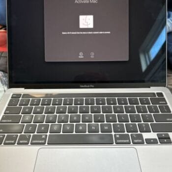 EXCELLENT Apple MacBook Pro 13" / 3.3GHZ i5 TURBO / 256GB SSD / Laptop