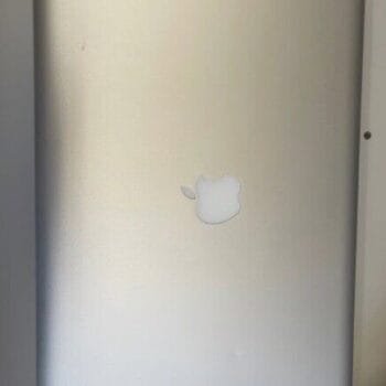 MacBook Pro 15 inch display screen ➡️READ DISCRETION⬅️ No refunds