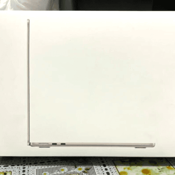 MacBook Air 13.6" M3 4.0GHz 8GB RAM 256GB - Starlight (MRXT3LL/A) - New Sealed