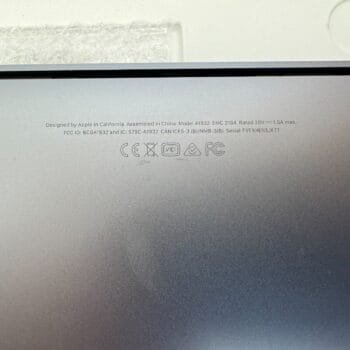 Open Box Apple MacBook Air 13.3" 1.1GHz Intel Core i3 (13-inch, 8GB RAM)