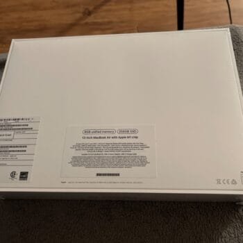 SEALED! APPLE MacBook Air 13in 256GB SSD, M1