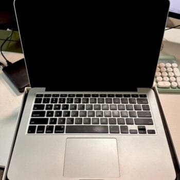 MacBook Pro (Retina 13inch mid 2014) Open box