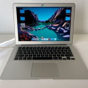 Apple MacBook Air 13.3" (128GB SSD, Intel Core i5 5th Gen., 1.60GHz, 4GB RAM)...