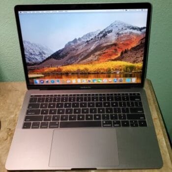 APPLE MACBOOK PRO (RETINA) 2017 EDITION I5 CORE SSD 256GB SLIGHTLY USED!