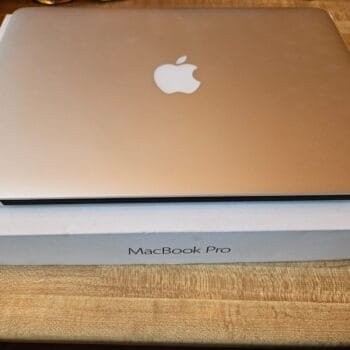 apple macbook pro laptop used 13.3in