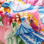 kf-Sbaf612f8438340b29a4d6c7e9bfdd8fe0-Disney-Bedding-Set-Purple-Frozen-Elsa-Anna-Princess-Rapunzel-Bella-Duvet-Cover-Sets-for-Baby-Children