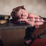 kf-Sebcff29b993c49b2ba207f44eb9ff3cda-Newborn-Photography-Props-Hundred-Days-Anniversary-Photo-Props-Retro-Small-Desk-Photo-Studio-Pose-Props-Baby