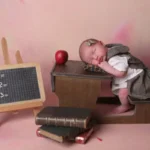 kf-Sebcff29b993c49b2ba207f44eb9ff3cda-Newborn-Photography-Props-Hundred-Days-Anniversary-Photo-Props-Retro-Small-Desk-Photo-Studio-Pose-Props-Baby